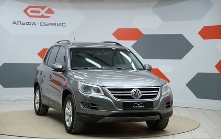 Volkswagen Tiguan I, 2009 год, 950 000 рублей, 3 фотография