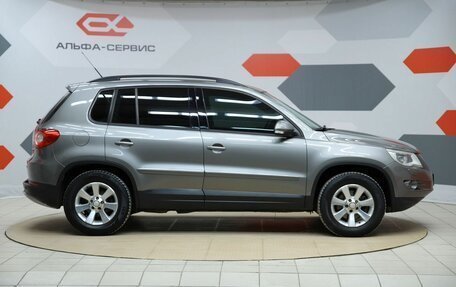 Volkswagen Tiguan I, 2009 год, 950 000 рублей, 4 фотография