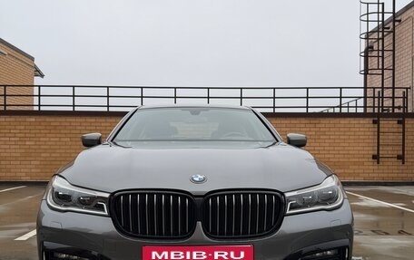 BMW 7 серия, 2018 год, 4 900 000 рублей, 1 фотография