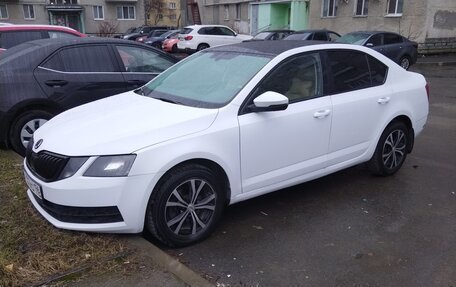 Skoda Octavia, 2017 год, 960 000 рублей, 3 фотография