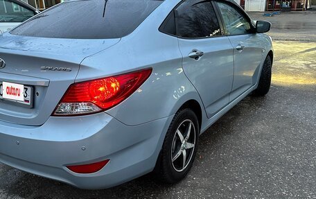 Hyundai Solaris II рестайлинг, 2012 год, 780 000 рублей, 3 фотография