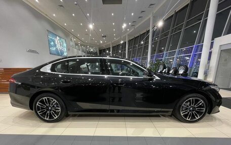 BMW 5 серия, 2025 год, 8 750 000 рублей, 4 фотография