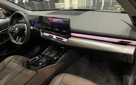 BMW 5 серия, 2025 год, 8 750 000 рублей, 22 фотография