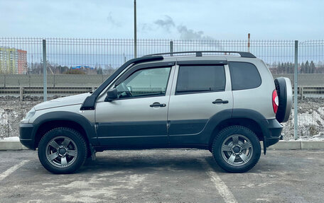 Chevrolet Niva I рестайлинг, 2019 год, 795 000 рублей, 2 фотография