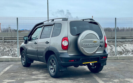 Chevrolet Niva I рестайлинг, 2019 год, 795 000 рублей, 3 фотография