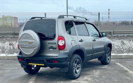 Chevrolet Niva I рестайлинг, 2019 год, 795 000 рублей, 5 фотография