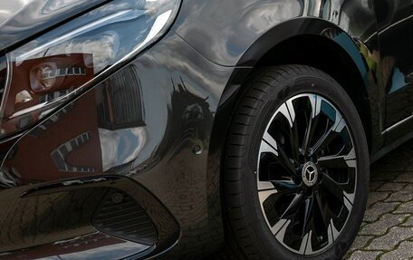 Mercedes-Benz V-Класс, 2024 год, 10 250 000 рублей, 3 фотография