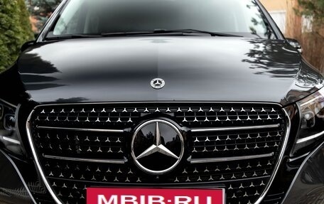 Mercedes-Benz V-Класс, 2024 год, 10 250 000 рублей, 22 фотография