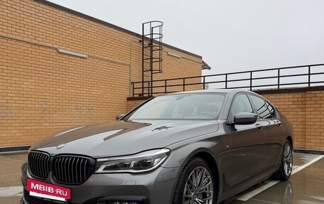 BMW 7 серия, 2018 год, 4 900 000 рублей, 3 фотография