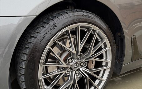 BMW 7 серия, 2018 год, 4 900 000 рублей, 16 фотография