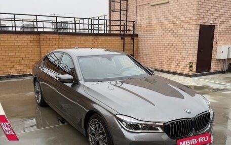 BMW 7 серия, 2018 год, 4 900 000 рублей, 14 фотография