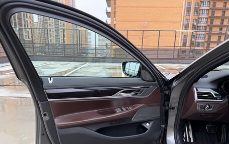 BMW 7 серия, 2018 год, 4 900 000 рублей, 30 фотография