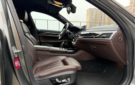 BMW 7 серия, 2018 год, 4 900 000 рублей, 27 фотография