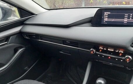 Mazda 3, 2020 год, 2 300 000 рублей, 9 фотография