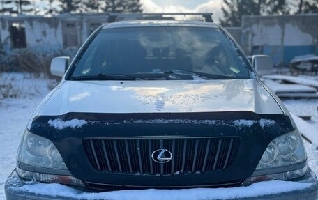 Lexus RX IV рестайлинг, 2000 год, 690 000 рублей, 8 фотография