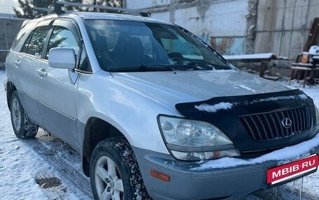 Lexus RX IV рестайлинг, 2000 год, 690 000 рублей, 6 фотография