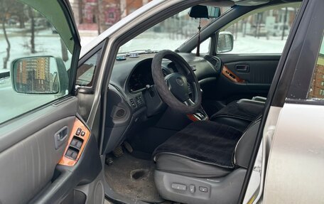 Lexus RX IV рестайлинг, 2000 год, 690 000 рублей, 10 фотография