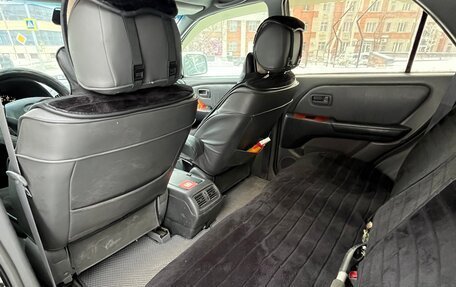 Lexus RX IV рестайлинг, 2000 год, 690 000 рублей, 15 фотография