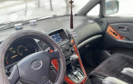 Lexus RX IV рестайлинг, 2000 год, 690 000 рублей, 12 фотография