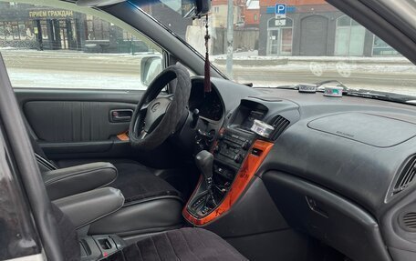 Lexus RX IV рестайлинг, 2000 год, 690 000 рублей, 19 фотография