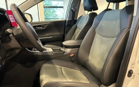 Toyota RAV4, 2025 год, 4 350 000 рублей, 11 фотография