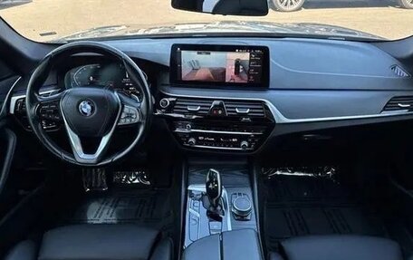 BMW 5 серия, 2021 год, 4 960 000 рублей, 12 фотография