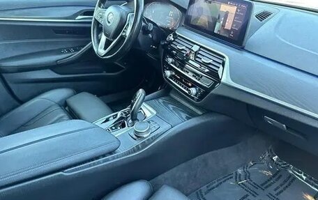 BMW 5 серия, 2021 год, 4 960 000 рублей, 26 фотография