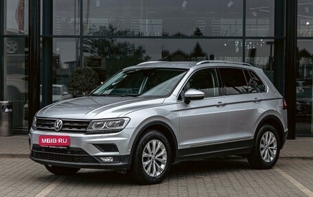 Volkswagen Tiguan II, 2019 год, 1 985 000 рублей, 1 фотография