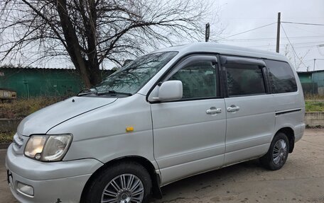 Toyota Town Ace III, 1999 год, 425 000 рублей, 2 фотография