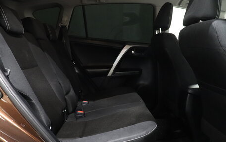 Toyota RAV4, 2017 год, 2 230 000 рублей, 15 фотография