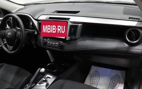 Toyota RAV4, 2017 год, 2 230 000 рублей, 9 фотография