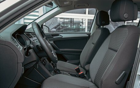 Volkswagen Tiguan II, 2019 год, 1 985 000 рублей, 11 фотография