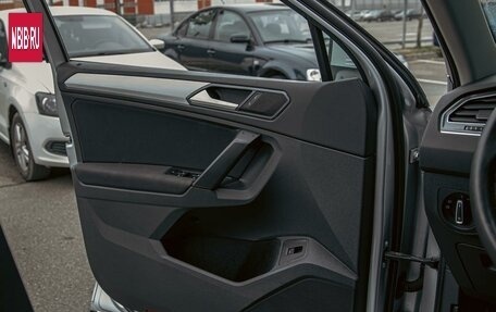Volkswagen Tiguan II, 2019 год, 1 985 000 рублей, 12 фотография