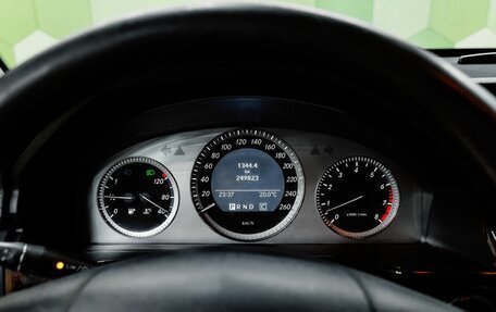 Mercedes-Benz GLK-Класс, 2010 год, 1 100 000 рублей, 17 фотография