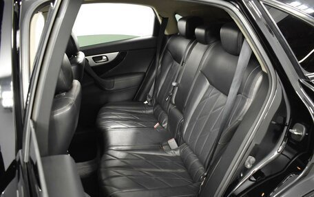 Infiniti QX70, 2015 год, 1 985 900 рублей, 9 фотография