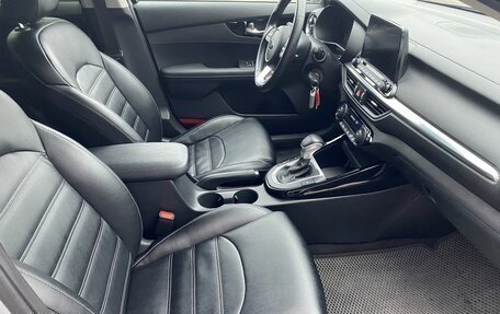 KIA Cerato IV, 2021 год, 2 400 000 рублей, 9 фотография