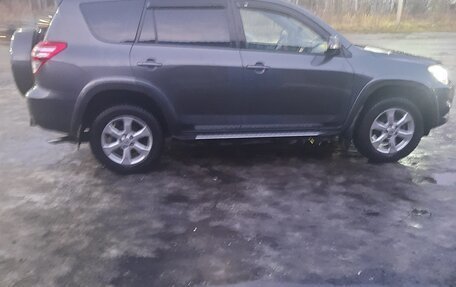 Toyota RAV4, 2011 год, 1 300 000 рублей, 6 фотография