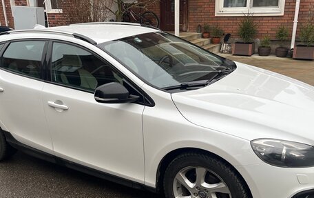 Volvo V40 Cross Country I, 2013 год, 1 000 000 рублей, 3 фотография