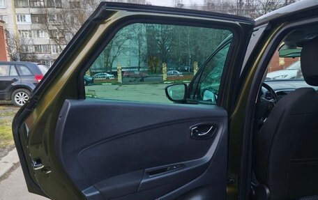 Renault Kaptur I рестайлинг, 2017 год, 1 300 000 рублей, 23 фотография