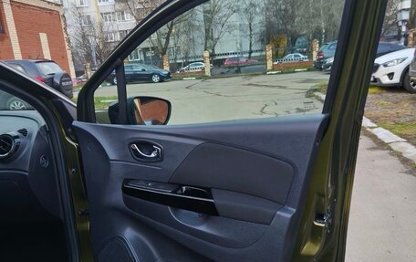 Renault Kaptur I рестайлинг, 2017 год, 1 300 000 рублей, 25 фотография