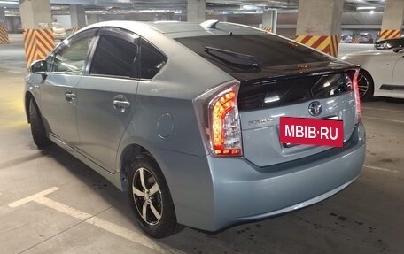 Toyota Prius, 2015 год, 1 180 000 рублей, 4 фотография