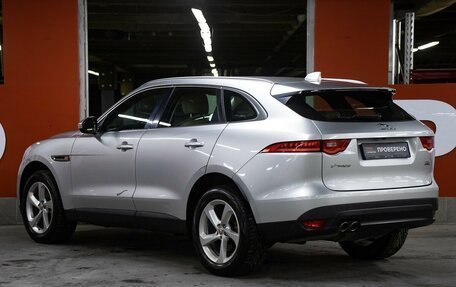 Jaguar F-Pace, 2016 год, 2 300 000 рублей, 6 фотография