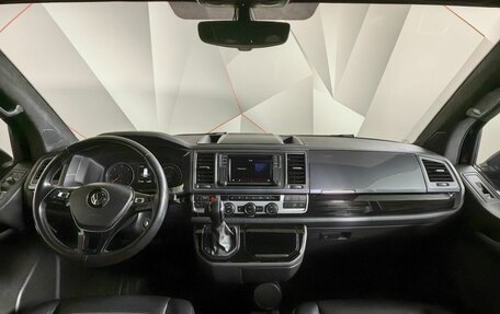 Volkswagen Multivan T6 рестайлинг, 2018 год, 3 398 000 рублей, 11 фотография