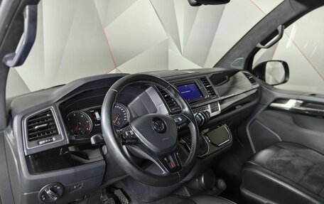 Volkswagen Multivan T6 рестайлинг, 2018 год, 3 398 000 рублей, 15 фотография