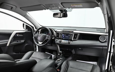 Toyota RAV4, 2015 год, 1 995 000 рублей, 10 фотография