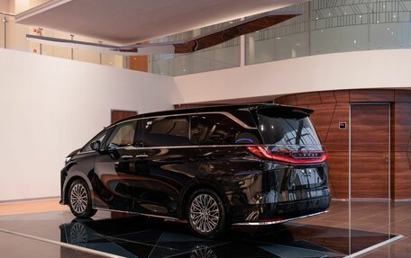 Lexus LM, 2025 год, 19 650 000 рублей, 2 фотография