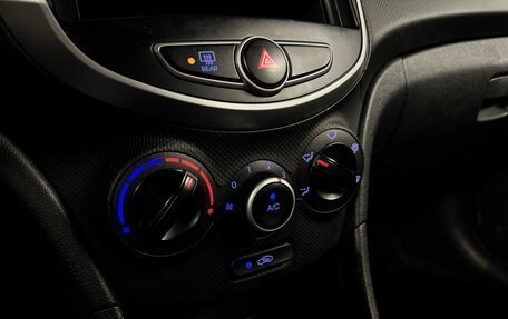 Hyundai Solaris II рестайлинг, 2013 год, 770 000 рублей, 14 фотография