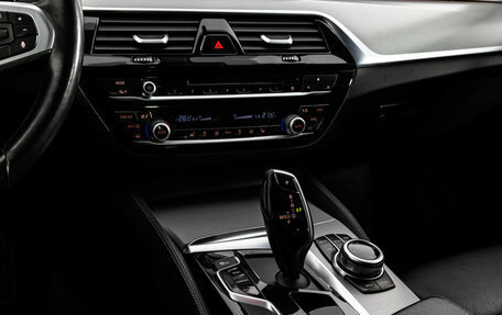 BMW 5 серия, 2017 год, 2 899 000 рублей, 17 фотография