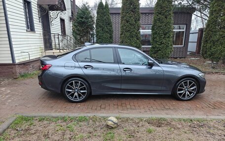 BMW 3 серия, 2021 год, 3 490 000 рублей, 19 фотография