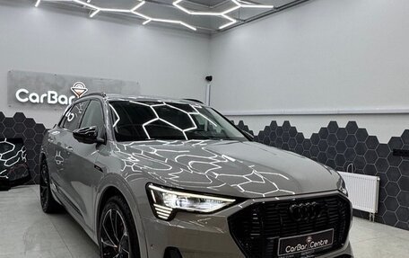 Audi e-tron I, 2019 год, 4 449 999 рублей, 18 фотография